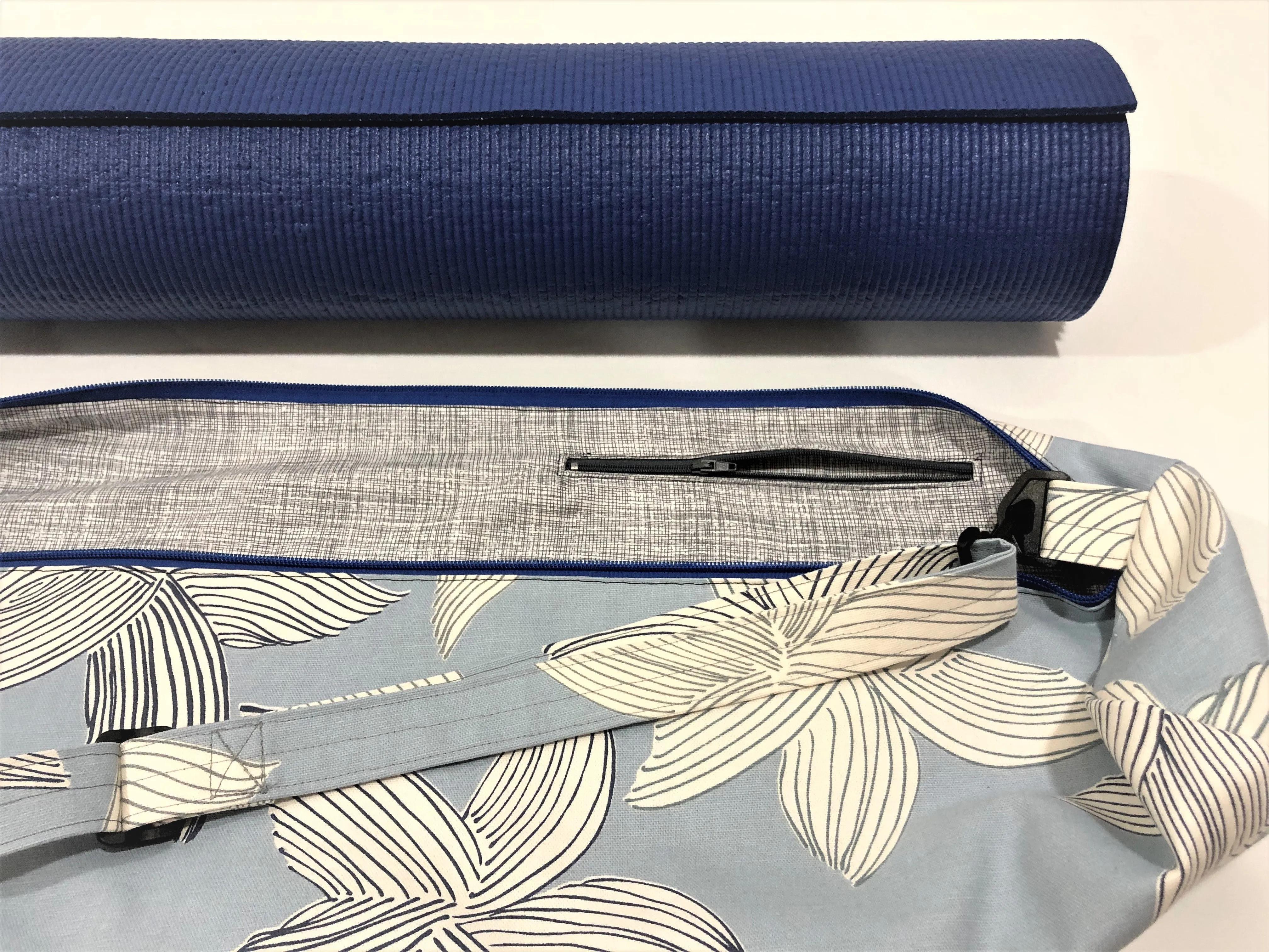 Yoga Bag with zipper - blue